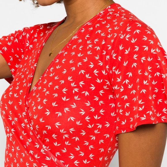 41 HAWTHORN Red Elisse Knit Basque Waist Surplice Dress - Small - Picture 5 of 9